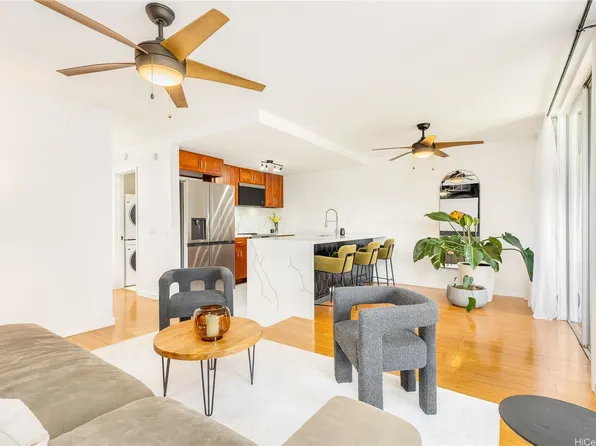 98-380 Koauka Loop APT 342, Aiea, HI 96701