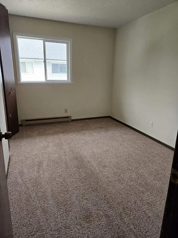 309 W 9th St, apt 14 — Photo 4