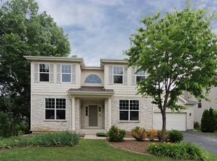 1499 Greystone Dr, Gurnee, IL 60031