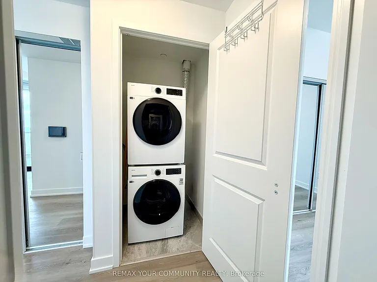 2075 Lakeshore Rd #703 — Photo 8