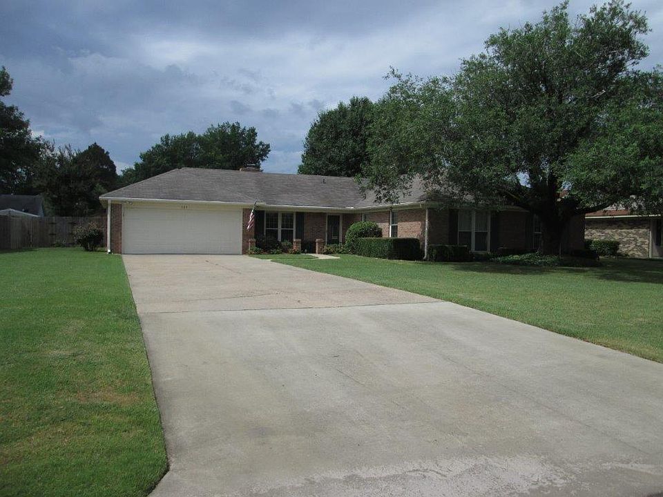 1st image of 127 Wildwood Dr