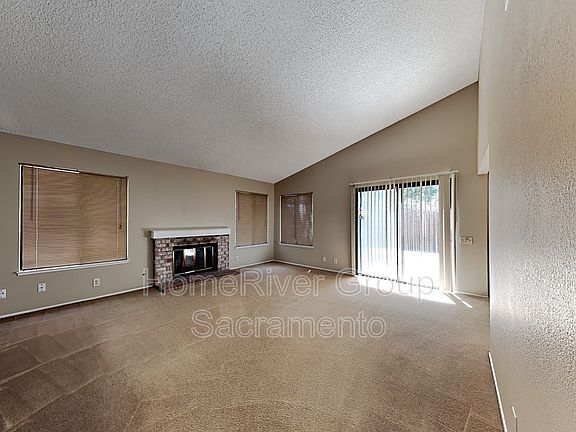 4th image of 247 River Run Cir