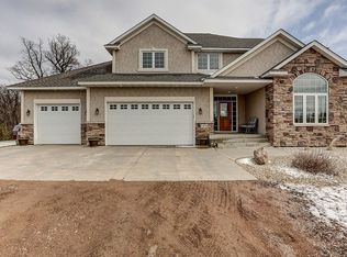 1436 Butterfly Ln, Jordan, MN 55352