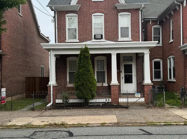 645 N Charlotte St, Pottstown, PA 19464