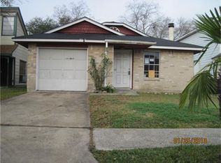 913 Macclesby Ln, Channelview, TX 77530