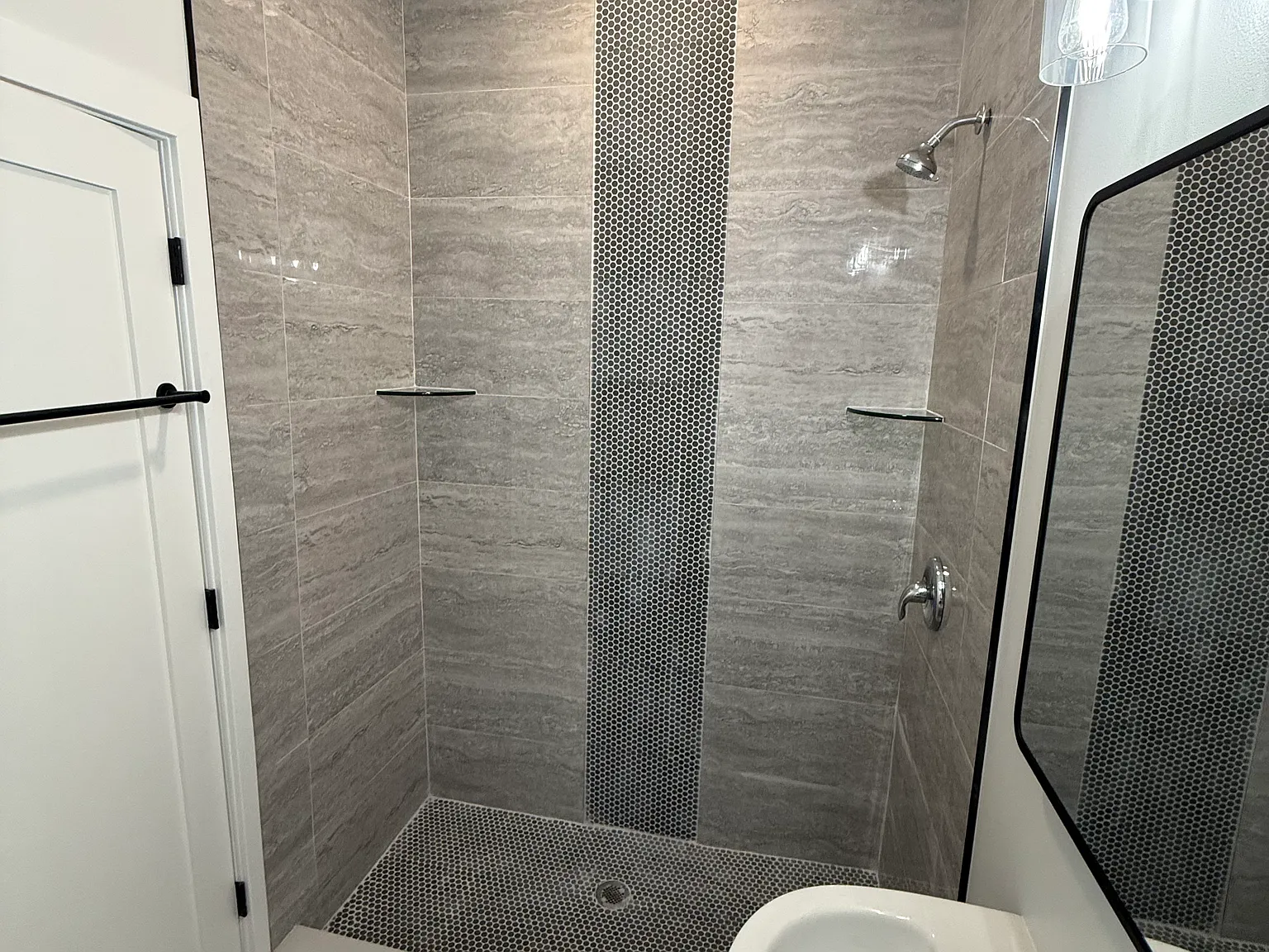 1 bed, 1100 sqft, $1,850 — Photo 4