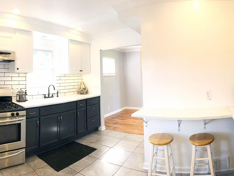 100% Brand New Spacious Kitchen