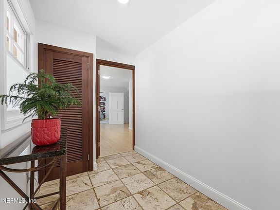 5th image of 17 PALM Lane