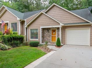 182 39th Avenue Ct NW, Hickory, NC 28601