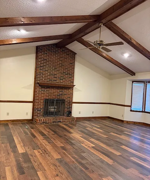 922 Lanier Ln — Photo 3