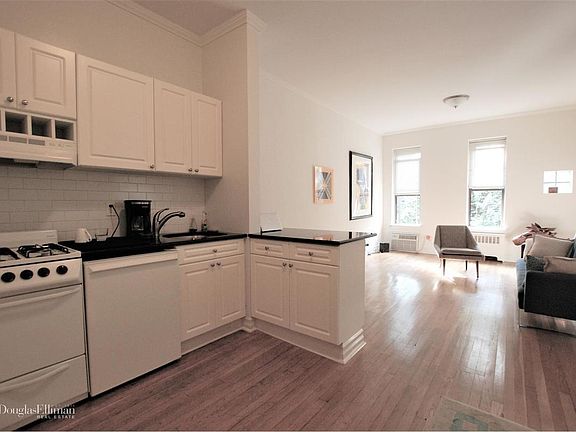 3rd image of 48 E End Ave Unit 48-3D