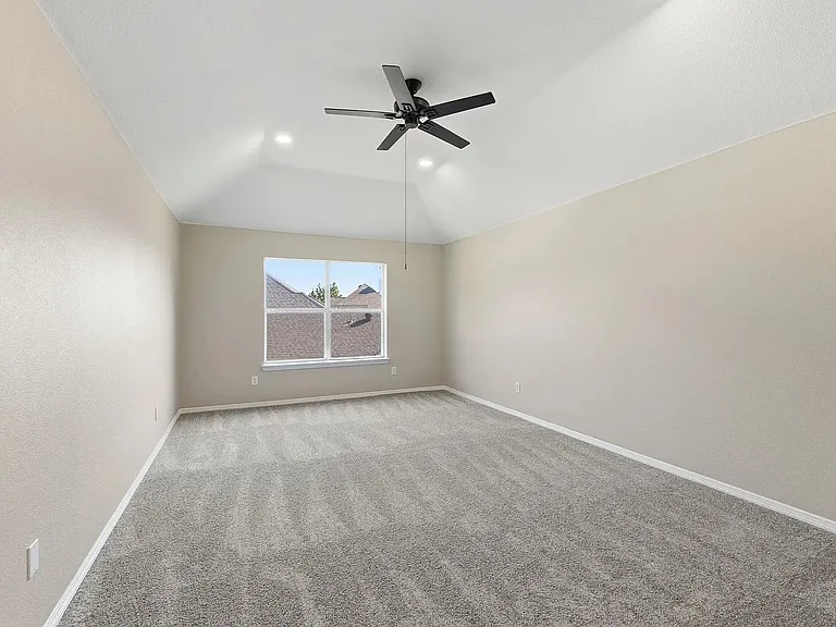 7000 Winthorp Dr — Photo 15