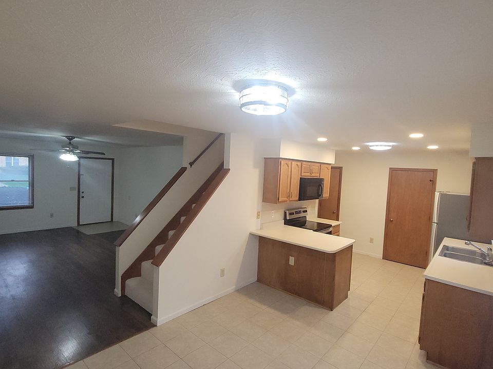 1st image of 222 Elas Ct