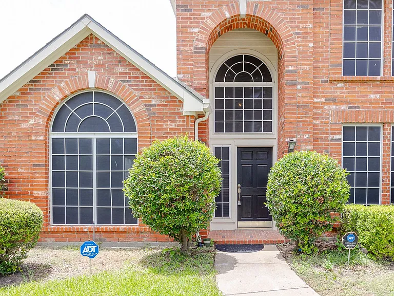 3103 Kingsbury Dr — Photo 5