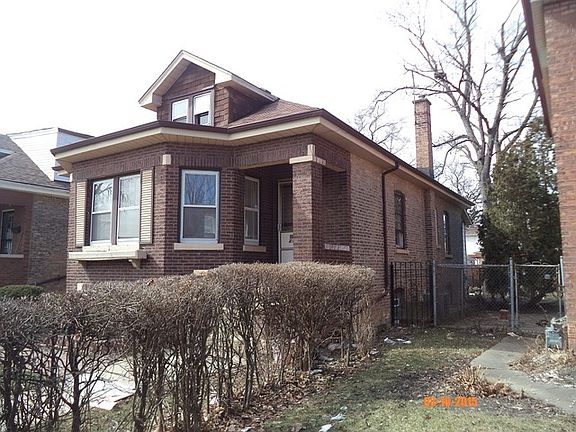 2nd image of 2102 S 11th Ave