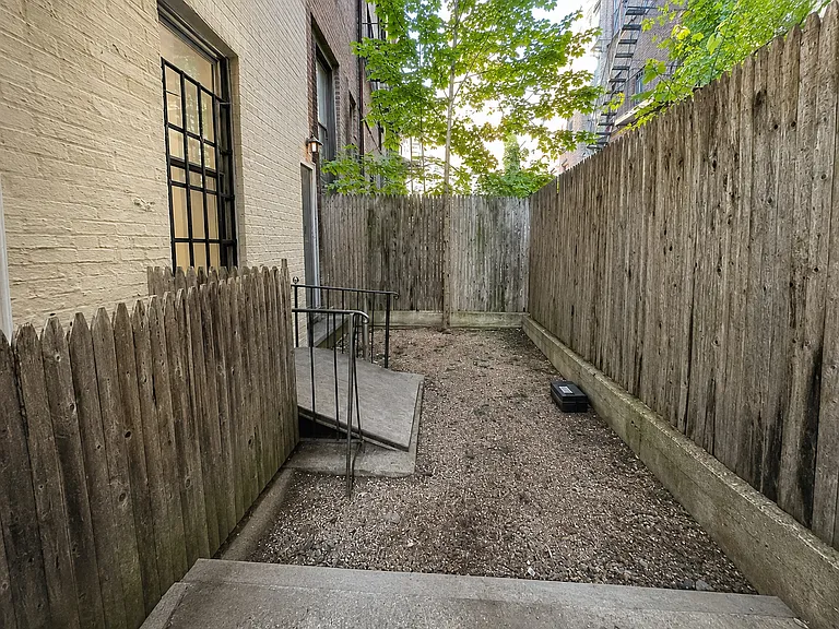 439 E 74th St #1RW — Photo 7