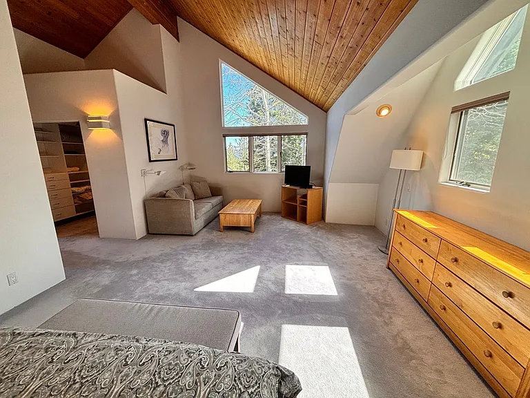 10580 Whitetail Ct — Photo 19