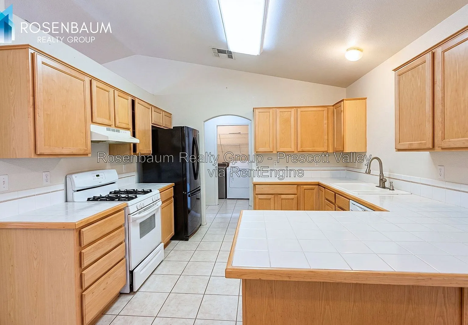 3 bed, 2.0 bath, 1488 sqft, $1,950 — Photo 3