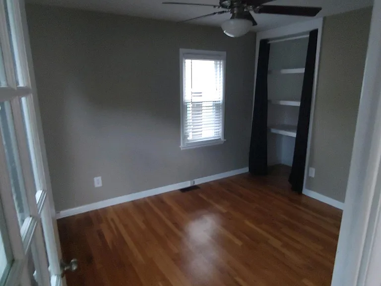 Bedroom on first floor (3)