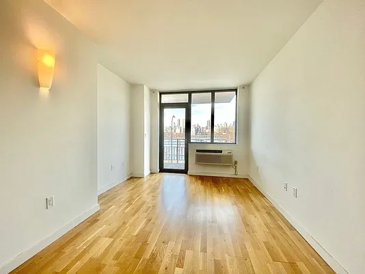 Rented by Astoria Realty | media 4