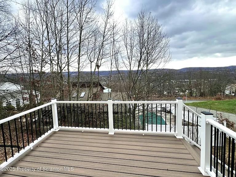 105 Parkdale Dr — Photo 13