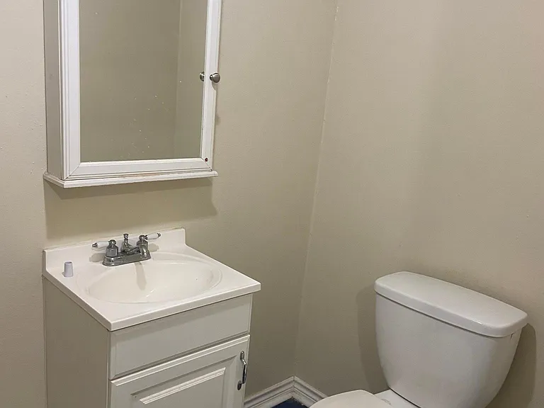 1306 Berlin St — Photo 11