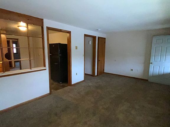 3rd image of 237 E Jackson St #2