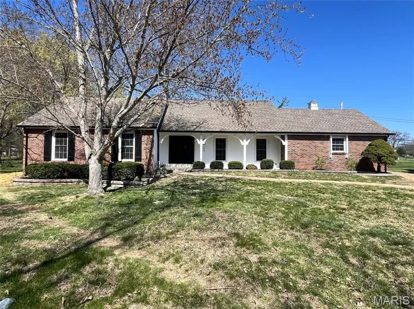 103 Denbigh Ter, Ballwin, MO 63011