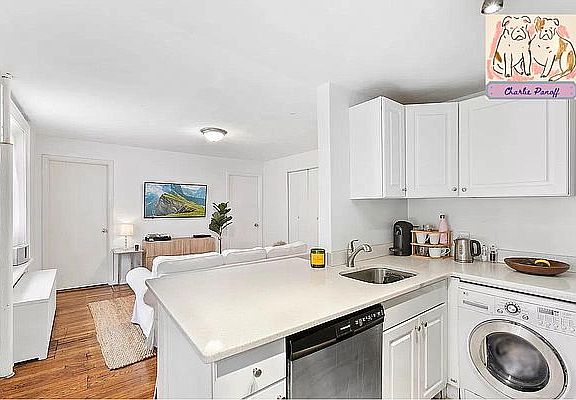 2nd image of 270 Bleecker St Floor 2