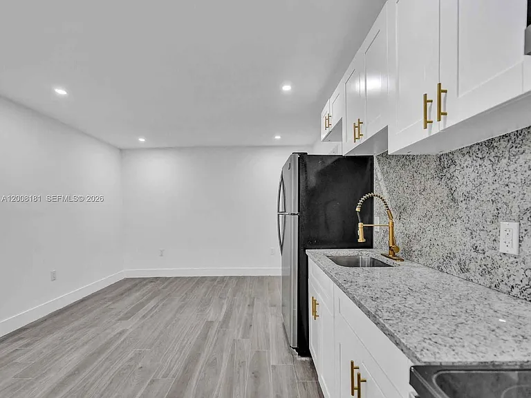 5740 Mayo St — Photo 17
