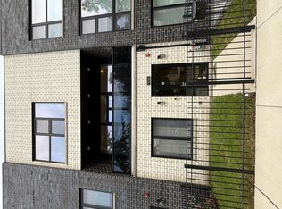 3216 S Shields Ave, Chicago, IL 60616