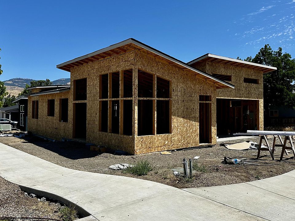 2nd image of 1217 Kirk Ln