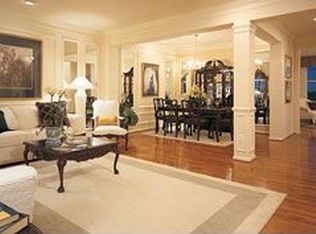 25640 America Sq, South Riding, VA 20152