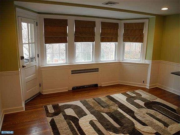 5th image of 4718 Woodland Ave