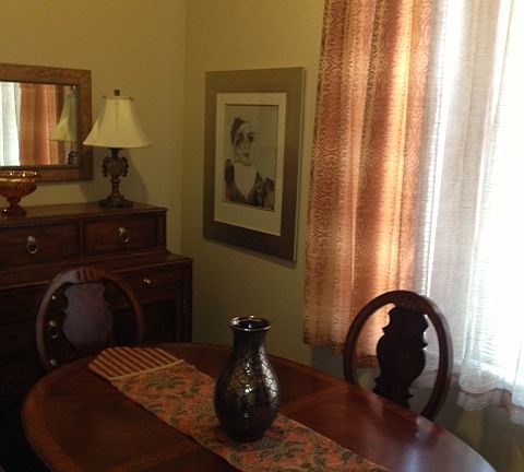 5th image of 2218 Barnard St Unit B