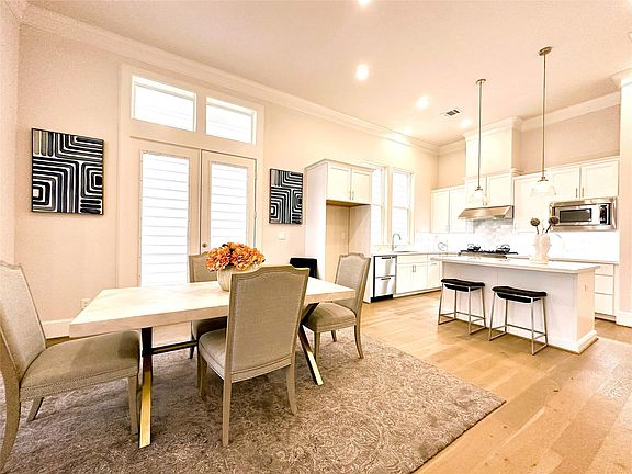 7th image of this home