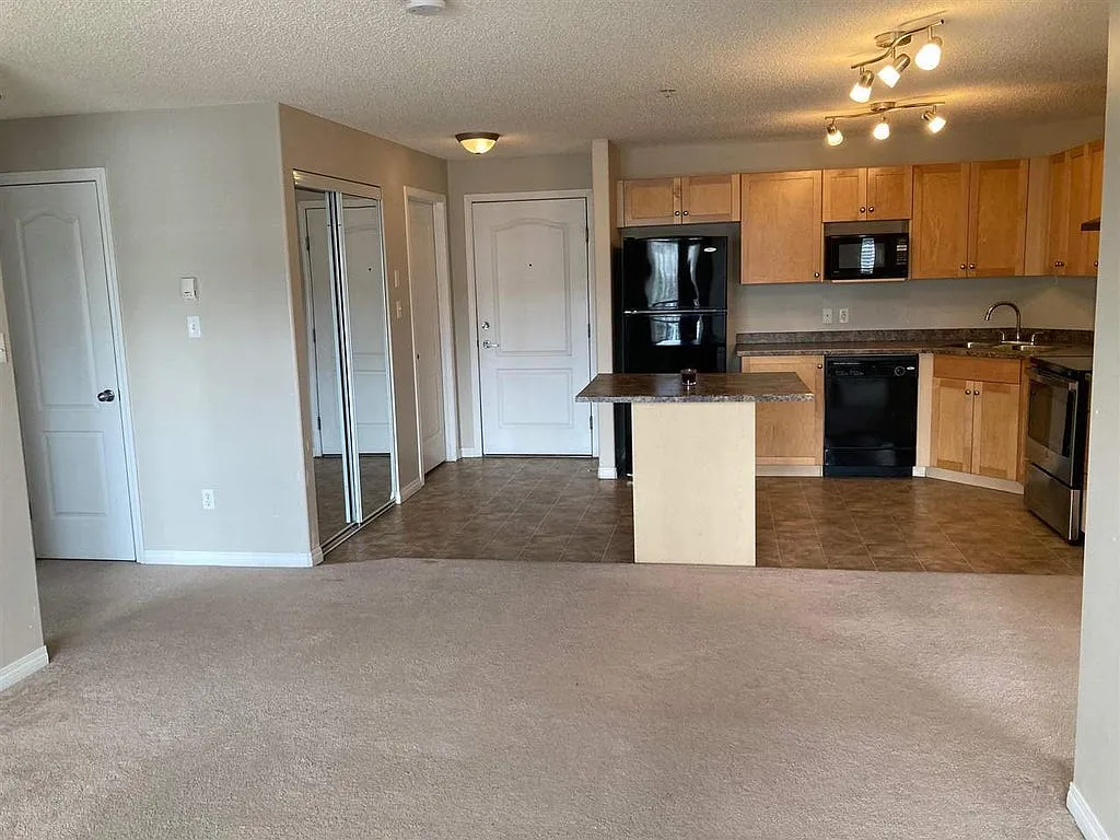 2 bed, 850 sqft, $1,675 — Photo 3