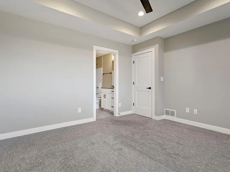 2114 Douglas Trl — Photo 11