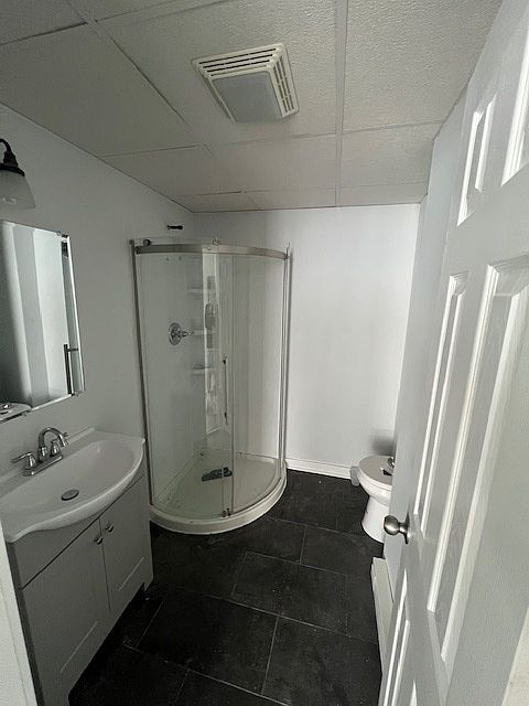 1st image of 8 Vine St #17451172