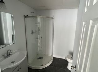 8 Vine St #17451172, Schenectady, NY 12302