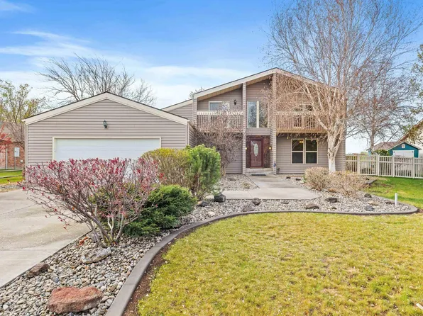 295 Howard Dr, Twin Falls, ID 83301