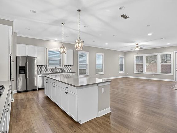 4th image of 3230 Fitzgerald Way