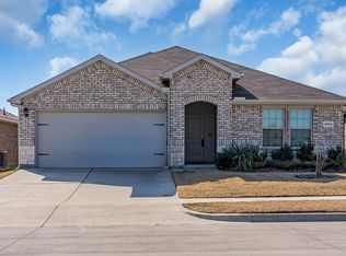 1924 Willow Creek Rd, Lancaster, TX 75146
