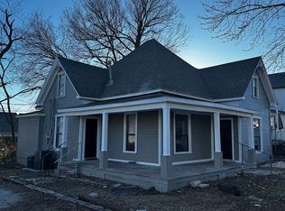 18 W Thompson Ave, Sapulpa, OK 74066
