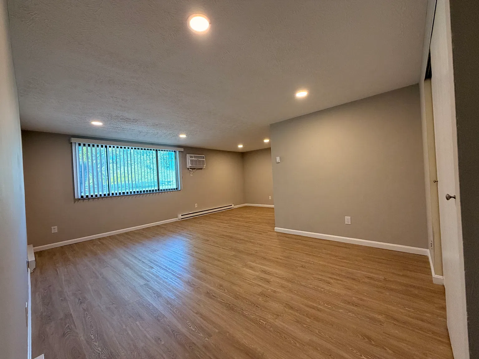 3231 Springdale Rd — Photo 2