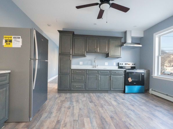 6 Beacon St FLOOR 1, Central Falls, RI 02863