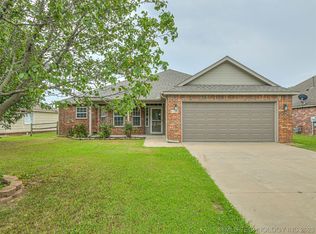8126 Quail Ridge Rd, Claremore, OK 74019