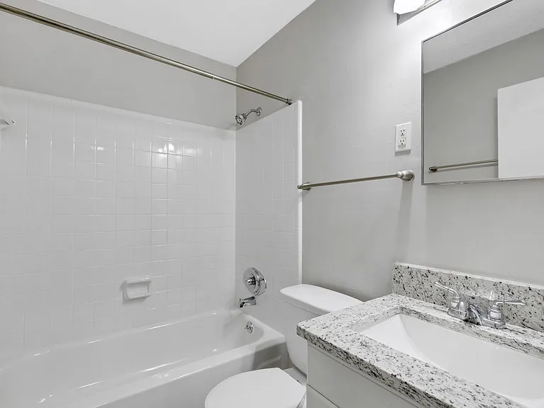 Newly Renovated Main Bathroom