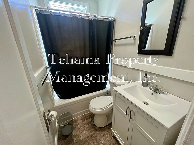 1051 Washington St — Photo 33
