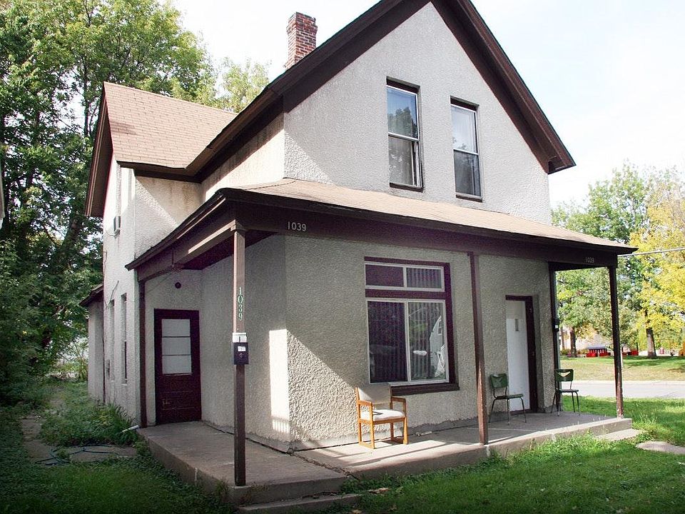 1st image of 1039 Victoria St N #1